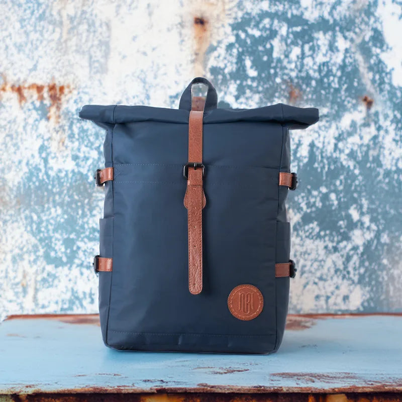 Voyager Backpack for Men and Women: Navy