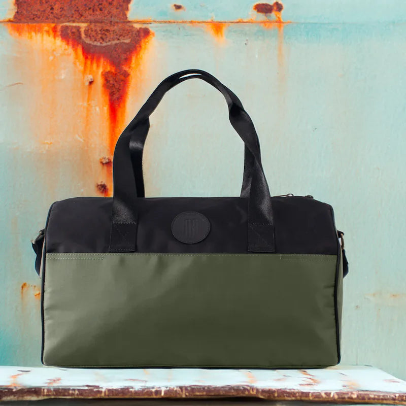 Voyager Duffel for Men and Women: Moss Green