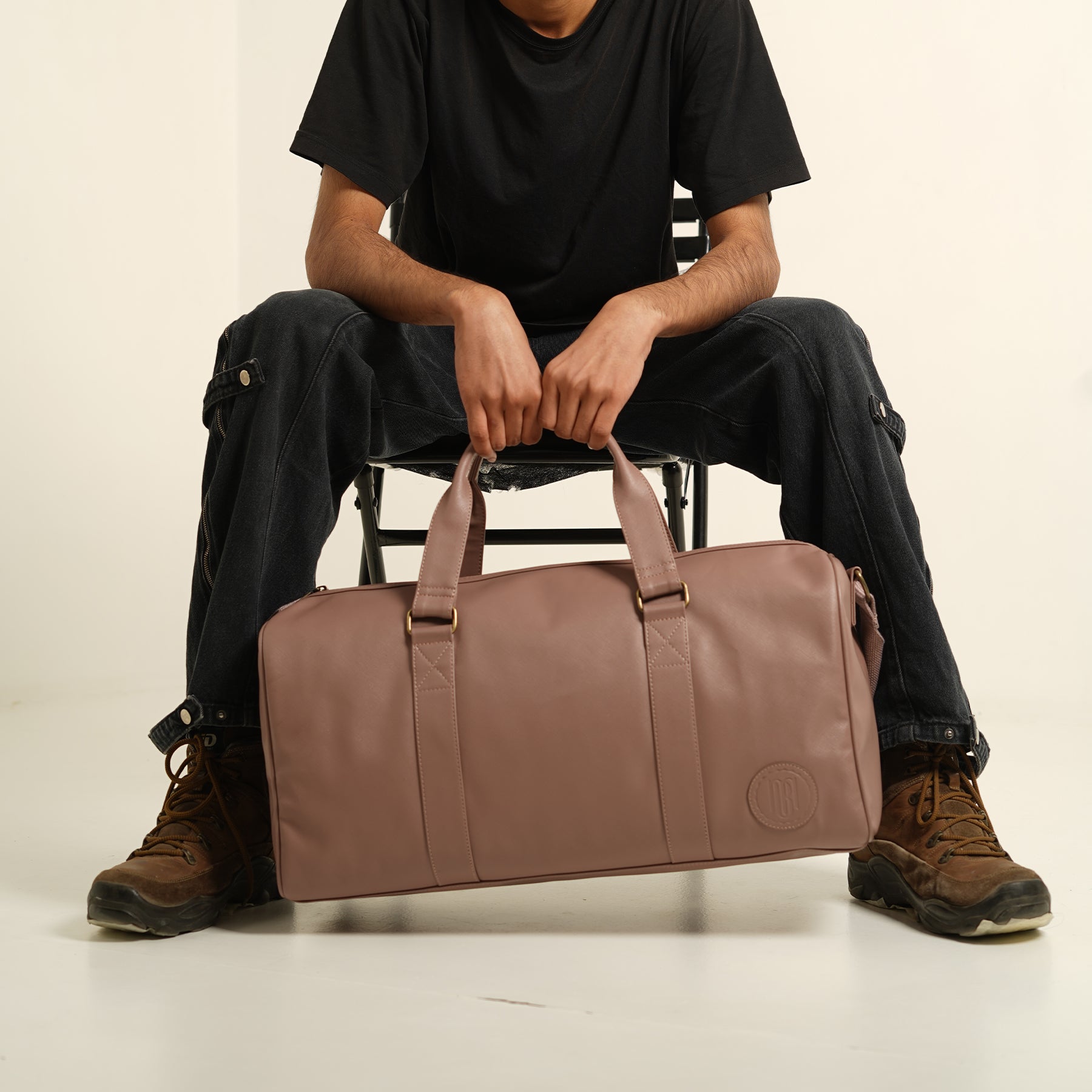 Miles Duffle Bag for Men & Women – Stylish, Spacious & Travel-Ready - Lavender