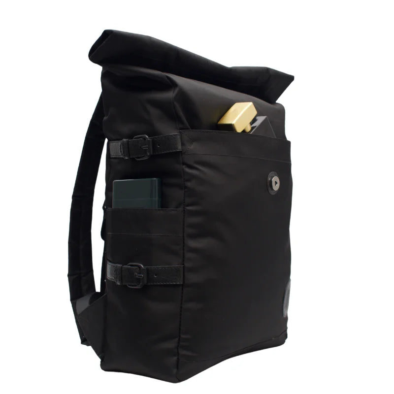 Voyager Backpack for Men and Women: Black