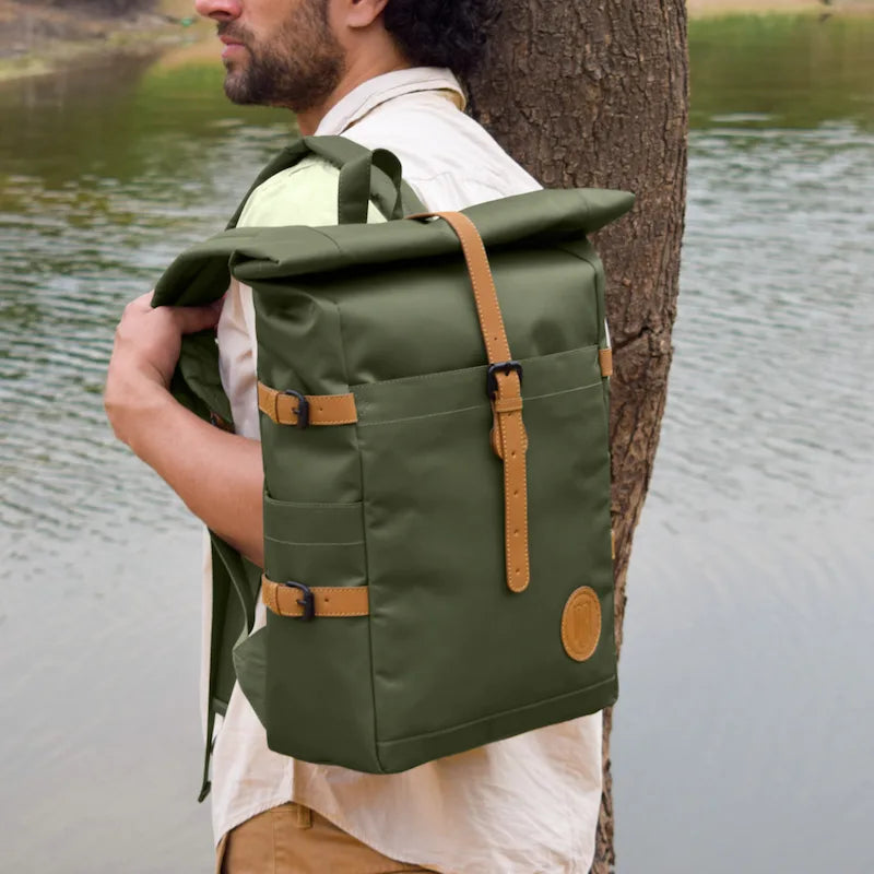 Voyager Backpack for Men and Women: Moss Green
