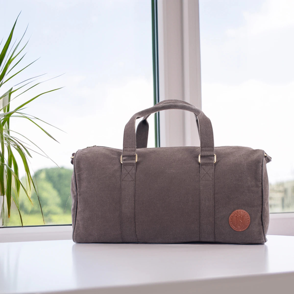 Ayn Duffle Bag For Men & Women 30L - Chocolate