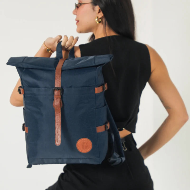 Voyager Backpack for Men and Women: Navy
