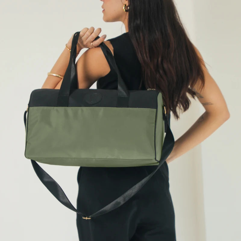 Voyager Duffel for Men and Women: Moss Green