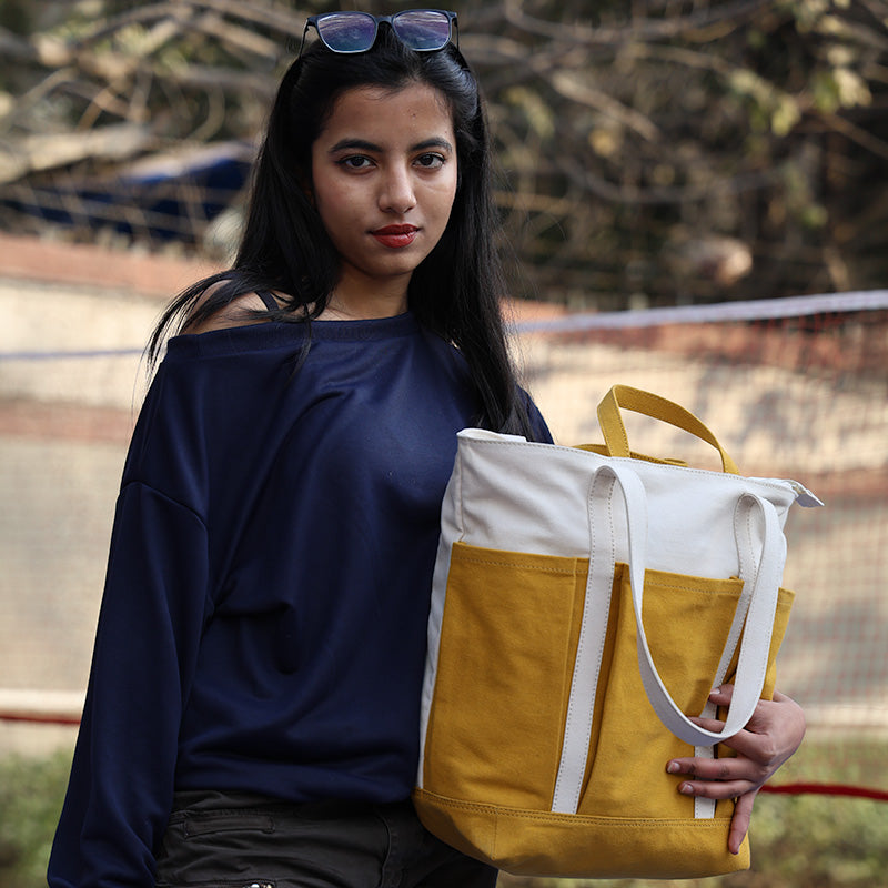 The Verde Panel Tote: Mustard