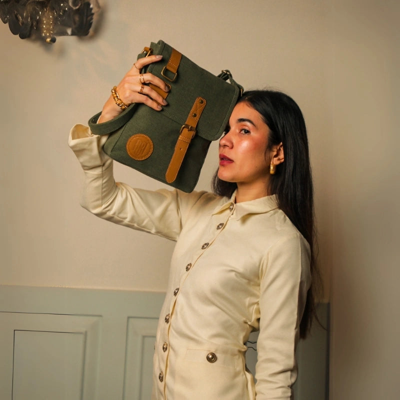 Delta Crossbody Messenger Slingbag For Men And Women