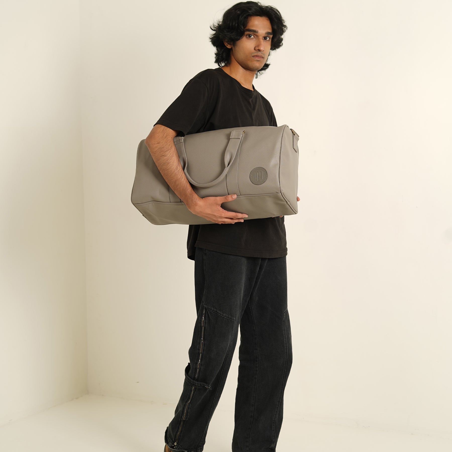 Miles Duffle Bag for Men & Women – Stylish, Spacious & Travel-Ready - Storm